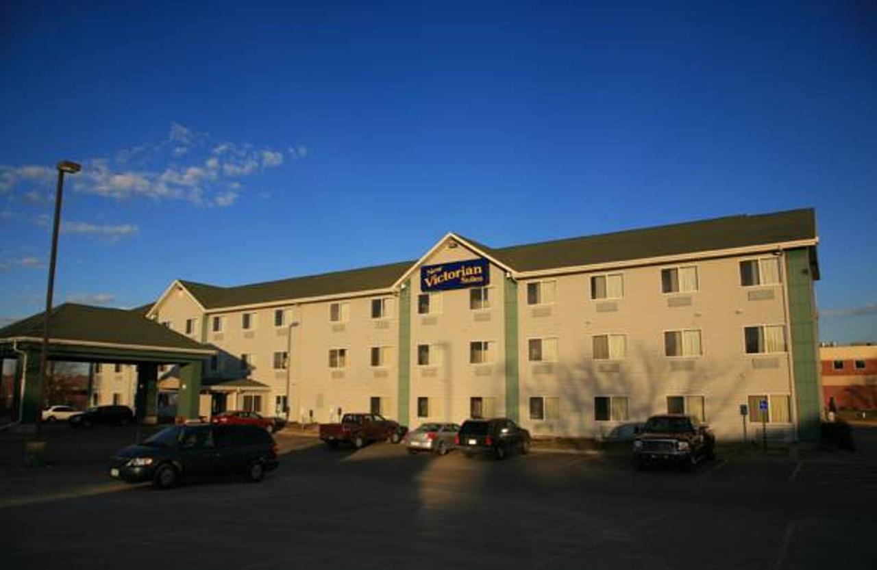 New Victorian Inn & Suites Lincoln Exterior photo